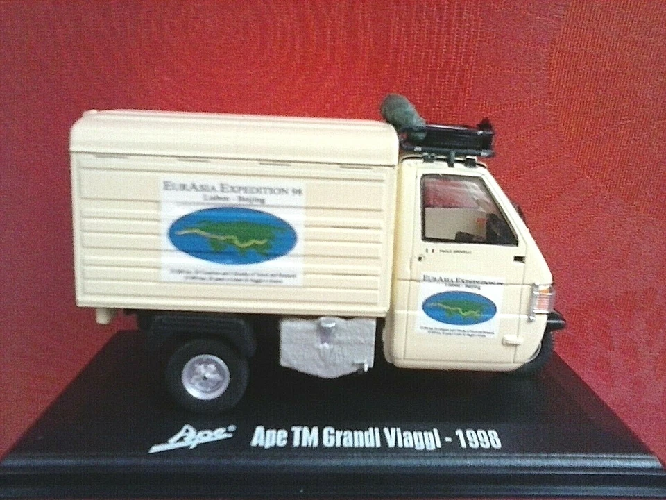 ITALERI 1:32 DIE CAST MOTOCARRO APE TM GRANDI VIAGGI 1998  ART 768153 - Immagine 1 di 1