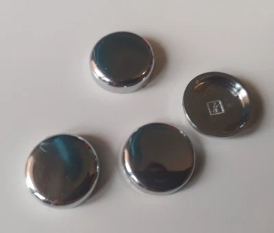 4 TAPPI COPRIVITE CROMATO PER FISSAGGI LATERALI  WC - BIDET - Immagine 1 di 2