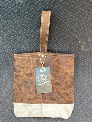 Leather Double Wine Bottle Carrier Tote Bag w/Divider 10” X 10” X 3.5” New - Image 1 of 4