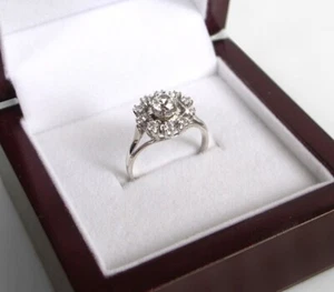 585 ECHT WEIßGOLD *** Gold Zirkonia Blume Ring  Gr. 56  (18) - Picture 1 of 11