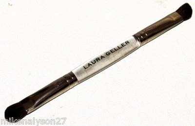 Laura Geller double ended eye brush sealed in plastic eye shadow  Foto 1 de 2