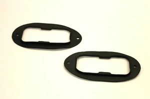 TRIUMPH TR2 (TS1307ON) TR3, TR3A & TR3B PAIR OF REAR LAMP LENS SEALS - Picture 1 of 1