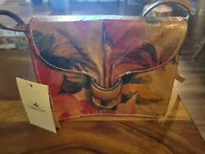 Patricia Nash handgearbeitete hellbraune Umhängetasche aus Leder mit Blumenmuster - Bild 1 von 3
