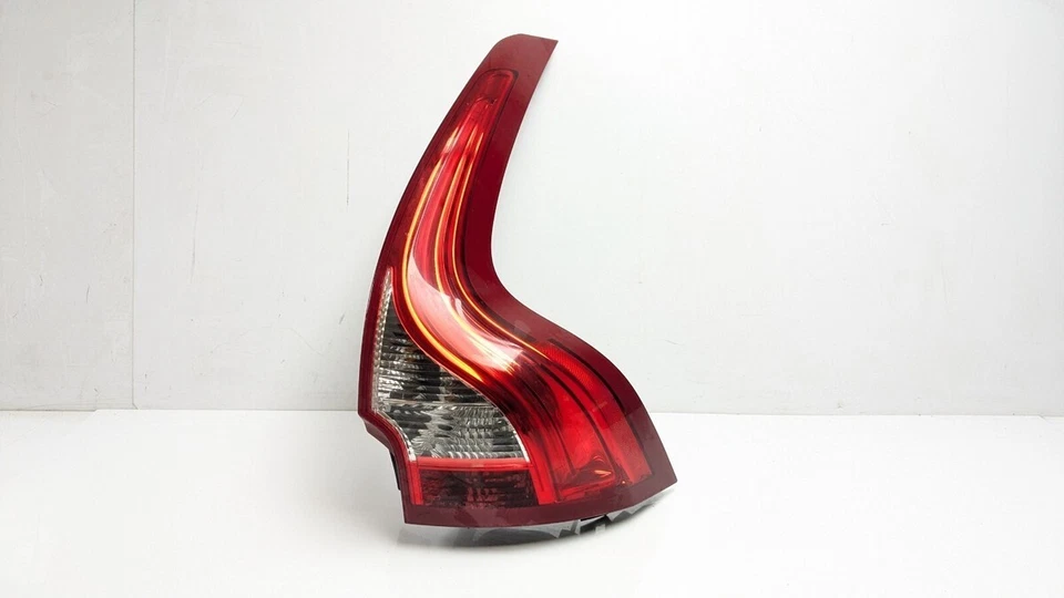 Genuine Volvo XC60 Right Hand Rear Tail Lamp [32228915] - Image 1 of 1