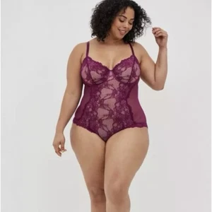 Torrid Underwire Lingerie Bodysuit Dot Lace Purple Plum Plus 0 Large 12 NWT - Picture 1 of 11