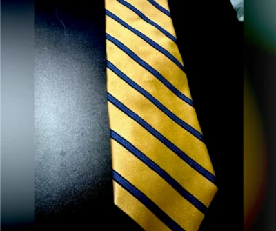 Jones New York ~ мужской галстук из 100% шелка ~ желтый ~ синий ~ в полоску ~ ширина 3,25 дюйма - Изображение 1 из 3