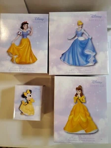 Precious Moments Disney Figurines,Snow White,Cinderella,Minnie & Belle. Lot of 4 - Picture 1 of 4