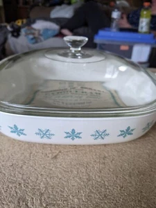 PYREX VINTAGE TURQUOISE SNOWFLAKE 10" SKILLET PYROCERAM NEW WITH BOOKLET NO BOX - Picture 1 of 10
