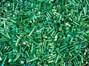 Bugle Beads Green Mix 500g (1/2kg) Glass Jewellery DIY Jewelry Bracelets - Picture 1 of 2