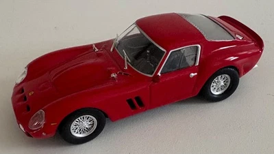 1:43 Atlas Ferrari 250 GTO 1962 Red Diecast - Image 1 of 4