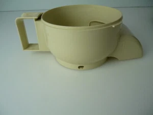 West Bend High Performance Food Processor 6500 SLICER WORK BOWL BASE  - Picture 1 of 4