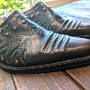 Bota de Vaquero Western Southwestern Cuero Negro y Turquesa Tachonado Zapatos de Mula 6 - Imagen 1 de 5
