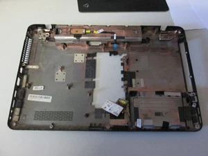 Toshiba Sarellite L750D bottom housing - Bild 1 von 2