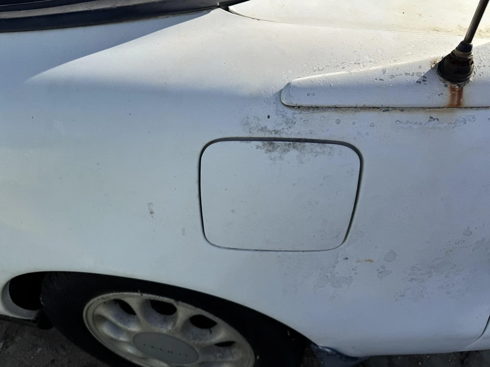 Fuel Filler Door TOYOTA CELICA 93 — 第 1/1 张图片