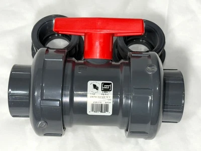 Spears 2329-015C Ball Valve 1-1/2" 235 PSI Water 73 deg F  IPS CPVC - Image 1 of 4