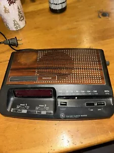 GE Reloj Despertador Radio Digital AM FM 7-4621A Doble Reposo Retro Funciona - Imagen 1 de 7