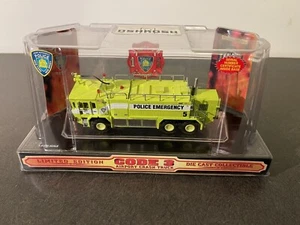 Code 3 Oshkosh Airport Crash Truck - NY NJ - Die-Cast Collectible - Sealed New - Picture 1 of 7