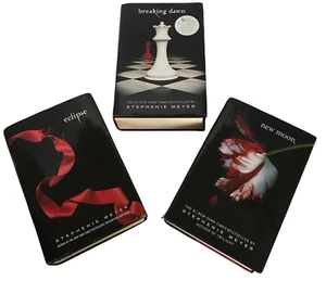 Twilight Bundle Breaking Dawn 1st Ed/1st Print Special Ed w/CD/Poster & Card + - Imagen 1 de 11