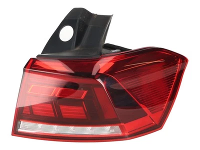 Fanale Posteriore Esterno Dx VW Passat B8 Variant (3G) 1.5 TSI 110 Kw 150 Ps ( - Immagine 1 di 4