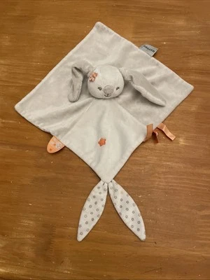 Doudou Plat Basile Et Mia Lapin Blanc Gris Fleur Étoiles Attache Tétine - Nattou - Photo 1/4