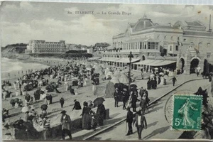 BIARRITZ 64 cpa la Grande Plage Animée - Picture 1 of 2
