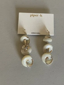 PIPER.K GOLD TONE CONCH SHELL EARRINGS IN IVORY 3” - Picture 1 of 11