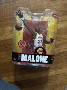 MCFARLANE LEGENDS 3 MOSES MALONE HOUSTON ROCKETS FREE SHIPPING HARDWOOD CLASSICS - Picture 1 of 4