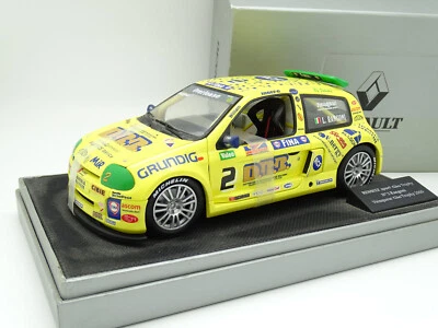 Universal Hobbies 1/18 - Renault Clio Sport n2 E.Rangoni Trophy Winner 2000 - Image 1 of 3