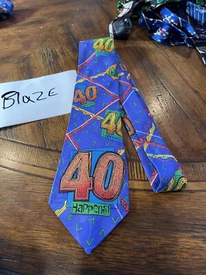 40CUMPLEAÑOS VESTIDO GAMA ALTA TRAJE DISEÑADOR CORBATA CORBATA ENVÍO GRATUITO Foto 1 de 3