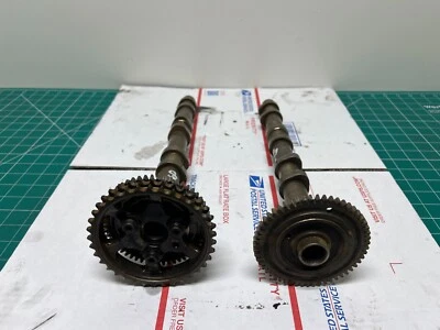 07-09 JUEGO DE PARES DE ÁRBOLES DE LEVAS CILINDRO IZQUIERDO MERCEDES-BENZ X164 GL320 OM642 3,0 L OEM Foto 1 de 4