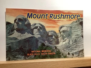Mt. Rushmore National Monument: Black Hills, SD - Vintage Postcard - Picture 1 of 3