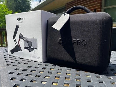 DJI RS 3 Combo 3-Axis Gimbal Stabilizer - Black With Focus Motor Handle Bag - Image 1 of 4
