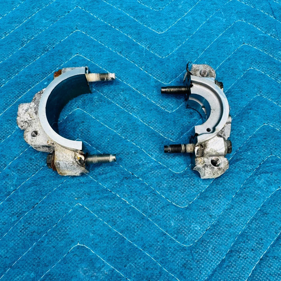 2015–2018 Ford Focus ST 2.0 Crankshaft Main Bearing Caps OEM - Image 1 of 4