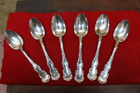 (6) ANTIQUE STERLING WHITING LOUIS XV TABLESPOONS MONOGRAM "R" OLD ENGLISH 8.25" Cover