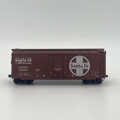 Accurail 40’ Steel Box Car Santa Fe Plug Door ATSF 40168 HO Scale Trainset - Image 1 of 4