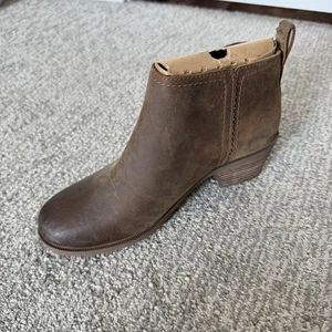 Teva Women's Anaya Chelsea Brown Leather Bootie **SINGLE RIGHT SHOE** 1103230 - Picture 1 of 5
