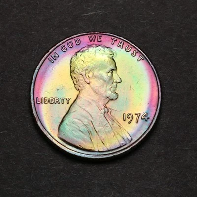 1974-P Toned Lincoln Memorial Cent Penny with Rainbow Toning (8-35) - Image 1 of 2