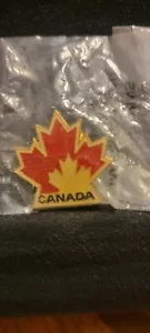 Canada Maple Leaf Pin. New - Picture 1 of 3
