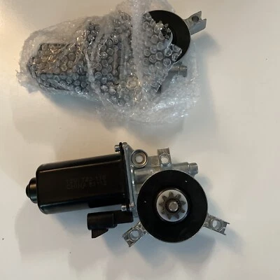 (2) Window Regulator Motors fit Pontiac Saturn Buick Chevy Olds Dorman 742-118 - Image 1 of 3