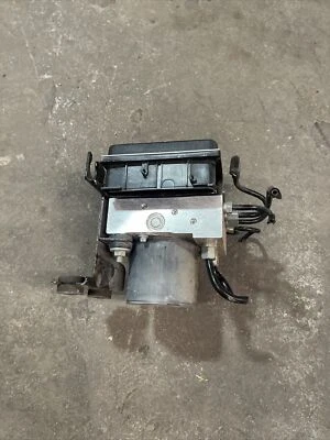 Nissan 370Z 2009-20 ABS antibloqueo bomba freno módulo unidad OEM Foto 1 de 4