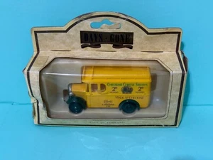 FURGONETA DE REPARTO DENNIS LLEDO DAYS GONE 1934 PAJITAS DE QUESO CHEDDAR MODELO FUNDIDO A PRESIÓN - Imagen 1 de 6