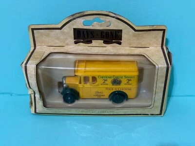 LLEDO DAYS GONE 1934 DENNIS DELIVERY VAN CHEDDAR CHEESE STRAWS DIE-CAST MODEL - Image 1 of 4