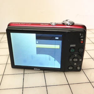 Broken Screen Nikon Coolpix L26 16.1 Megapixel Digital Camera - Picture 1 of 6