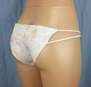LA Hearts freche Bikinihose mit seitlichen Trägern - glänzend rosa Blumenmuster L Large - Bild 1 von 8
