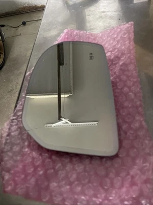 2013-2019 Cadillac XTS Driver Mirror Glass Lens AUTO DIM  BLINDSPOT HEATED - Image 1 of 4