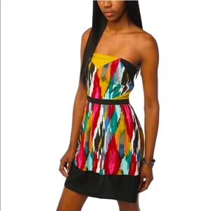 Vestido sin tirantes tribal colorido silencio + ruido Urban Outfitters talla pequeña - Imagen 1 de 8
