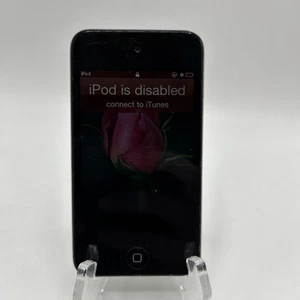 Apple iPod Touch 2nd Generation A1367 8GB Black/Silver Please Read - Picture 1 of 4