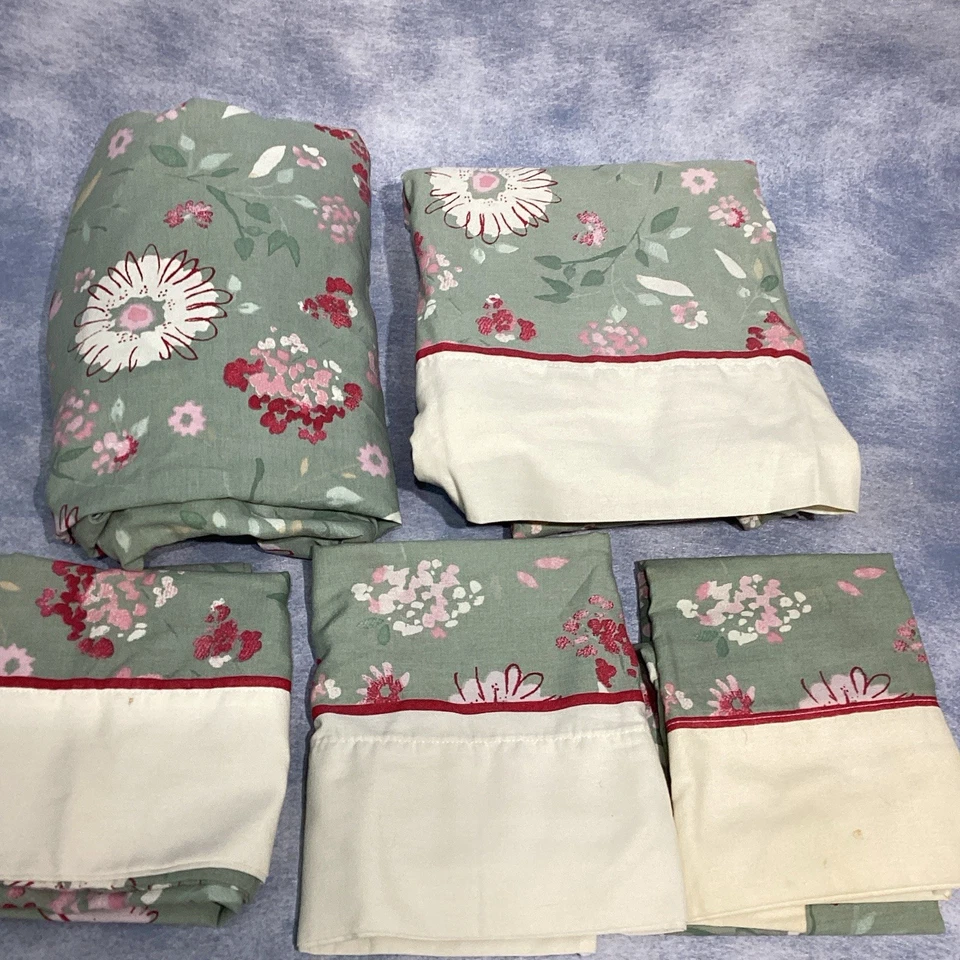 Westpoint Stevens Mod 4 Pc Twin Sheet Set Pillowcases Vintage Green Pink - Image 1 of 4