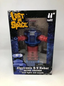 DIAMOND SELECT TOYS Lost in Space: Electronic Lights & Sounds Retro B-9 Robot, M - Picture 1 of 6