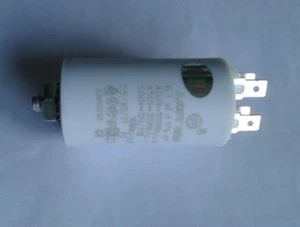 CONDENSATORE 6,3µF 6µF 6,3MF 6,3 MICROFARAD 450 400 VAC SPUNTO MOTORE POMPA - Foto 1 di 1